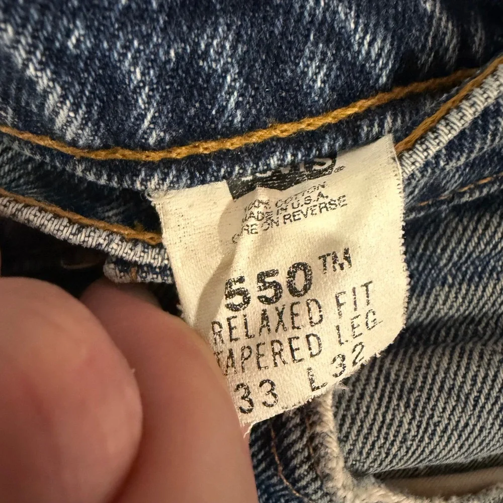 Levis 550 Relaxed Fit Tapered Leg Jeans Mens 33x32 Medium‎ Wash Blue Made in USA